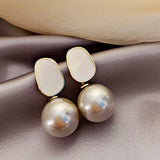Ladies Pearl Earrings